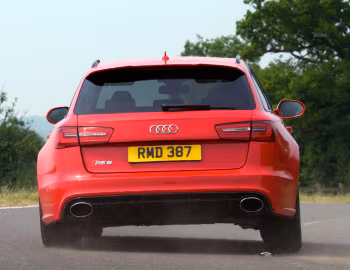 Audi RS 6 Avant [UK-spec] (4G,C7) '2013–14