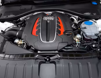 Bajo el capó Audi RS 6 Avant [UK-spec] (4G,C7) '2013–14