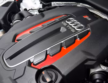 Bajo el capó Audi RS 6 Avant [UK-spec] (4G,C7) '2013–14