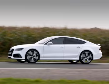 Audi RS 7 Sportback [UK-spec] '2013–14