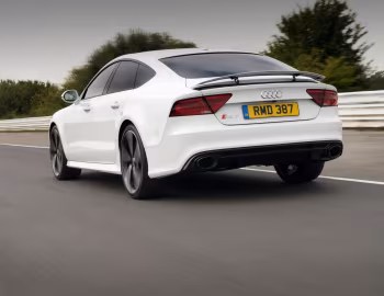 Audi RS 7 Sportback [UK-spec] '2013–14