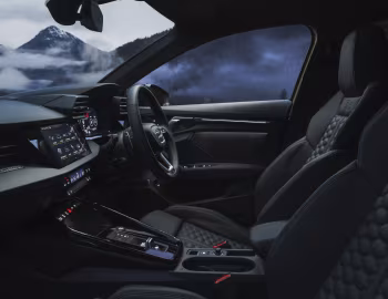 Interior Audi RS 3 Sedan [UK-spec] '2021–24