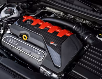 Bajo el capó Audi RS 3 Sedan [Worldwide] '2024–pr.