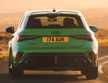 Audi RS 3 Sportback [UK-spec] '2024–pr.