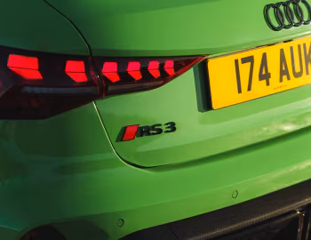 Audi RS 3 Sportback [UK-spec] '2024–pr.