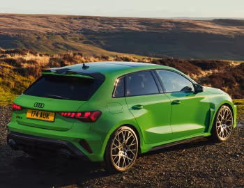 Audi RS 3 Sportback [UK-spec] '2024–pr.