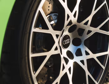 Audi RS 3 Sportback [UK-spec] '2024–pr.