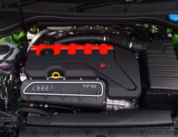 Bajo el capó Audi RS 3 Sportback [UK-spec] '2021–pr.
