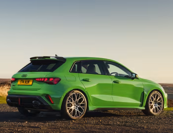 Audi RS 3 Sportback [UK-spec] '2024–pr.