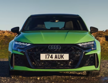 Audi RS 3 Sportback [UK-spec] '2024–pr.