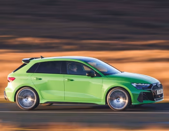 Audi RS 3 Sportback [UK-spec] '2024–pr.