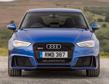 Audi RS 3 Sportback [UK-spec] (8V) '2015–17