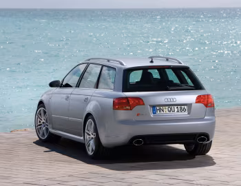 Audi RS 4 Avant [Worldwide] (B7,8E) '2006–08