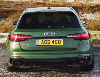 Audi RS 4 Avant [UK-spec] (B9) '2020–pr.