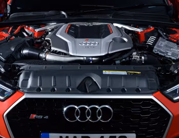 Bajo el capó Audi RS 4 Avant [UK-spec] (B9) '2018–20