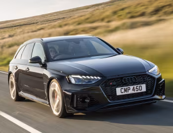 Audi RS 4 Avant competition [UK-spec] (B9) '2023–pr.