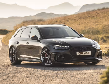 Audi RS 4 Avant competition [UK-spec] (B9) '2023–pr.