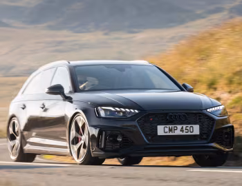 Audi RS 4 Avant competition [UK-spec] (B9) '2023–pr.