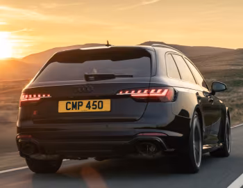 Audi RS 4 Avant competition [UK-spec] (B9) '2023–pr.