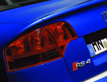 Audi RS 4 Sedan [Worldwide] (B7,8E) '2005–07