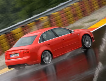 Audi RS 4 Sedan [Worldwide] (B7,8E) '2005–07