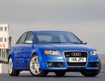 Audi RS 4 Sedan [UK-spec] (B7,8E) '2005–07