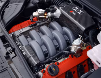 Bajo el capó Audi RS 4 Sedan [UK-spec] (B7,8E) '2005–07