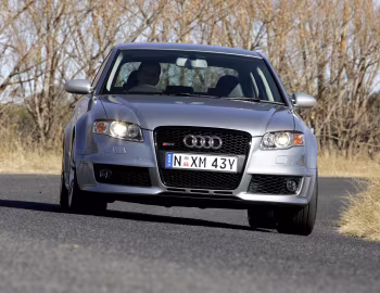 Audi RS 4 Sedan [Australia] (B7,8E) '2006–07