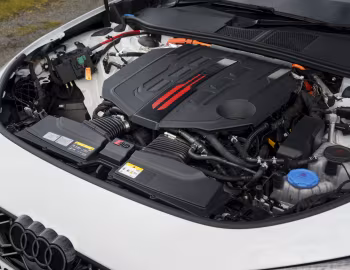 Bajo el capó Audi RS 5 Avant [UK-spec] (B10) '2026
