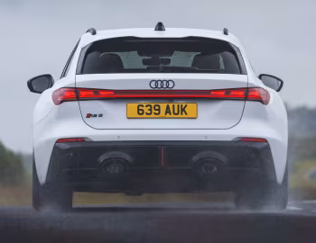 Audi RS 5 Avant [UK-spec] (B10) '2026