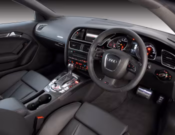 Interior Audi RS 5 Coupe [South Africa] '2010–12