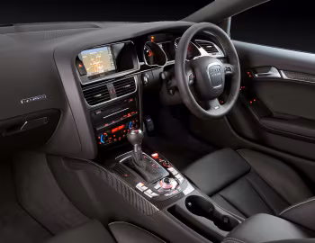 Interior Audi RS 5 Coupe [South Africa] '2010–12