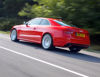Audi RS 5 Coupe [UK-spec] '2010–12