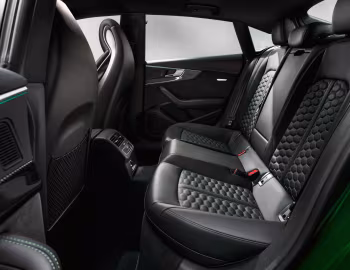Интерьер 2019–20 Audi RS 5 Sportback [North America] '2018–20