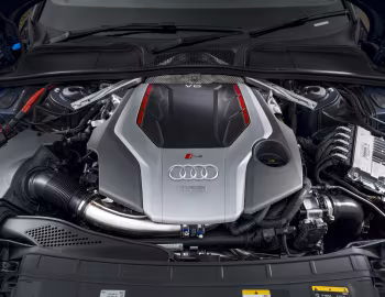 Sous la capuche Audi RS 5 Sportback "performance edition" [UK-spec] (B9) '2024–pr.