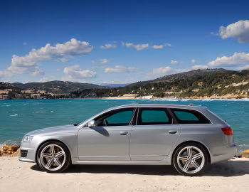 Audi RS 6 Avant [UK-spec] (4F,C6) '2008–10