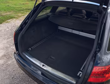 Багажнік Audi RS 6 Avant [UK-spec] (4F,C6) '2008–10