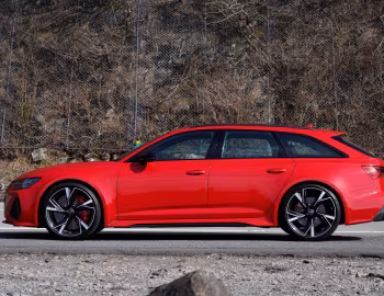 Audi RS 6 Avant [Japan] (C8) '2020–pr.