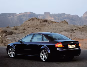 Audi RS 6 Sedan [Worldwide] (4B,C5) '2002–04