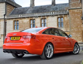 Audi RS 6 Saloon [UK-spec] (4F,C6) '2008–10
