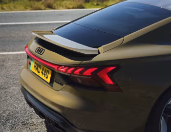 Audi RS e-tron GT [UK-spec] '2021–24