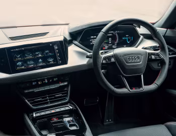 Panel frontal Audi RS e-tron GT [Japan] '2021–pr.