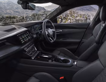 Interior Audi RS e-tron GT [UK-spec] '2021–24