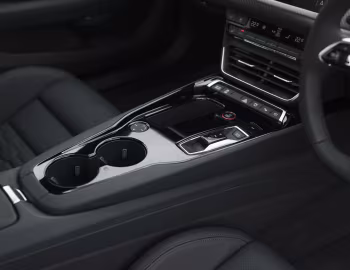 Interior Audi RS e-tron GT [UK-spec] '2021–24
