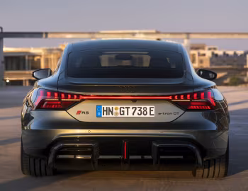 Audi RS e-tron GT performance [Worldwide] '2024–pr.