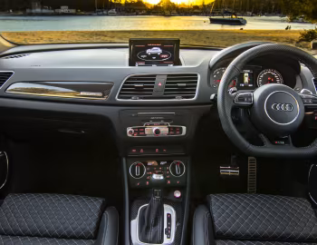Panel frontal Audi RS Q3 [Australia] (8U) '2015–20