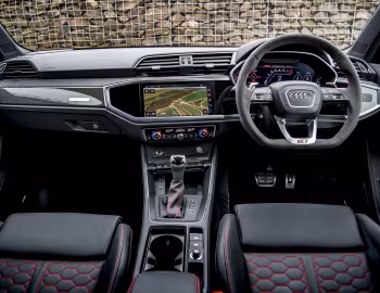 Panel frontal Audi RS Q3 [UK-spec] '2019–pr.