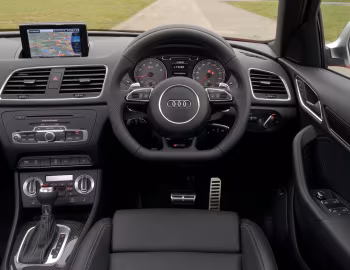 Panel frontal Audi RS Q3 [UK-spec] (8U) '2013–15