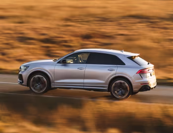 Audi RS Q8 [UK-spec] '2020–24