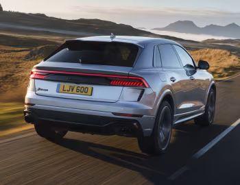 Audi RS Q8 [UK-spec] '2020–24